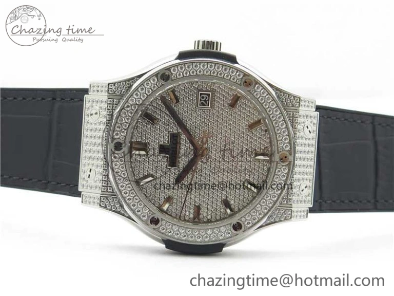 Classic Fusion Automatic  SS Diamonds Case WWF Best Edition Diamonds Paved Dial on Black Gummy Strap HB1112