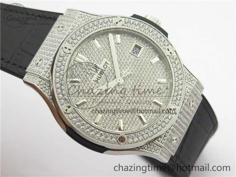 Classic Fusion Automatic  SS Diamonds Case WWF Best Edition Diamonds Paved Dial on Black Gummy Strap HB1112