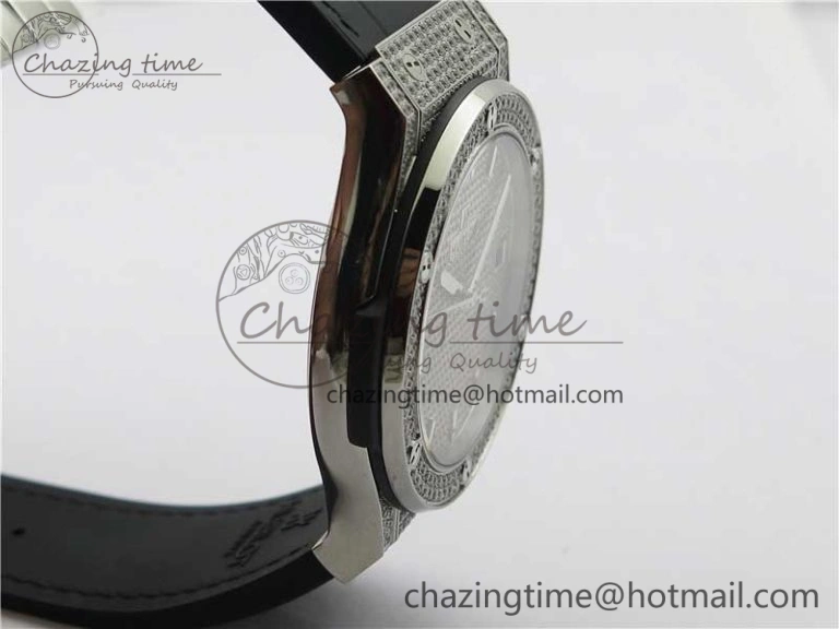 Classic Fusion Automatic  SS Diamonds Case WWF Best Edition Diamonds Paved Dial on Black Gummy Strap HB1112