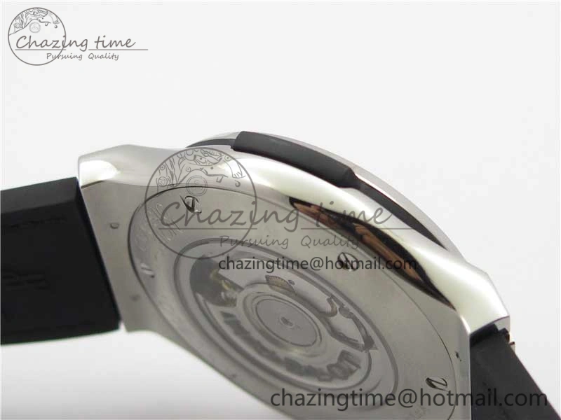Classic Fusion Automatic SS WWF Best Edition Diamonds Case Diamonds Skull Dial on Black Leather Strap HB1112