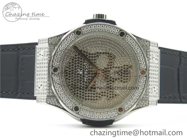 Classic Fusion Automatic SS WWF Best Edition Diamonds Case Diamonds Skull Dial on Black Leather Strap HB1112