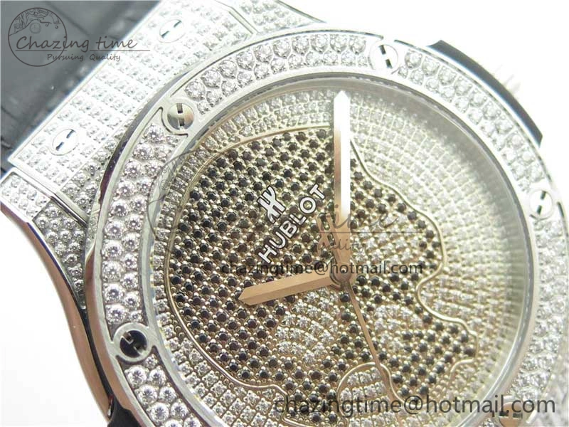 Classic Fusion Automatic SS WWF Best Edition Diamonds Case Diamonds Skull Dial on Black Leather Strap HB1112
