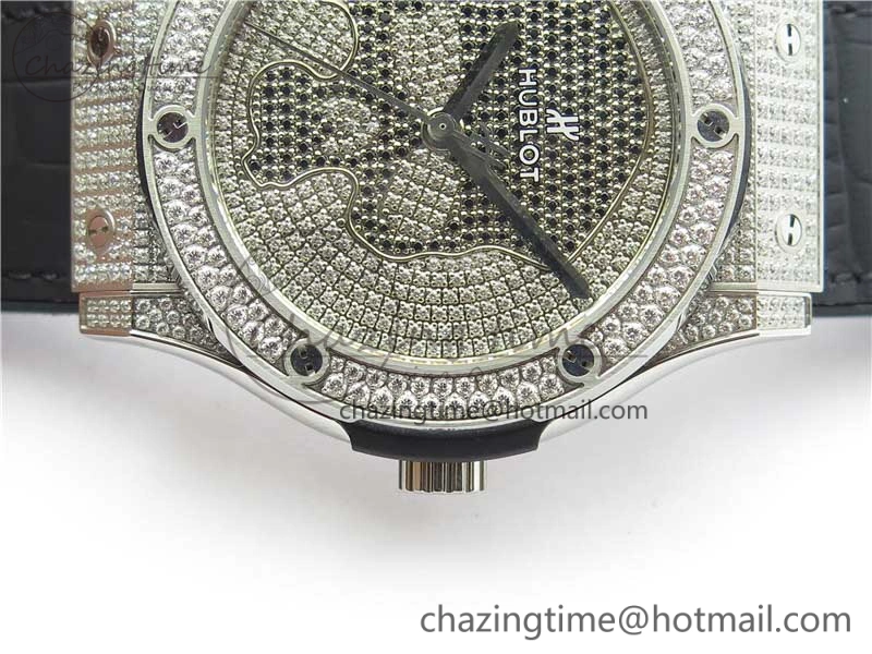 Classic Fusion Automatic SS WWF Best Edition Diamonds Case Diamonds Skull Dial on Black Leather Strap HB1112