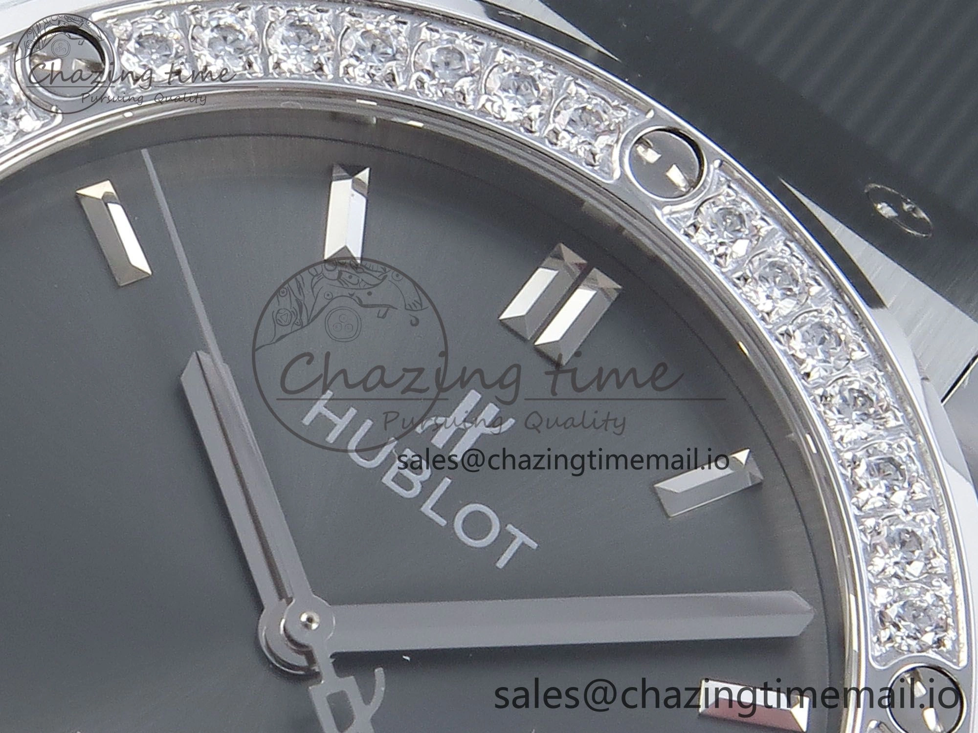 Classic Fusion Bang 42mm HBF 1:1 Best Edition Gray Dial Diamonds Bezel on Gray Rubber Strap A2892
