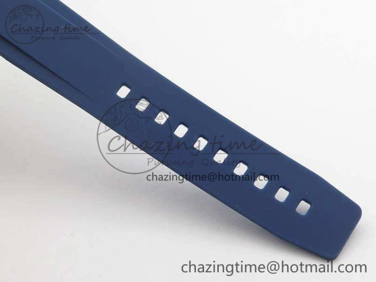 Colt Automatic 41mm SS Blue Textured Dial On Rubber Strap A2824
