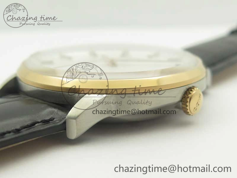 Commander Big Date RG OXF White Dial on Black Leather Strap A2824