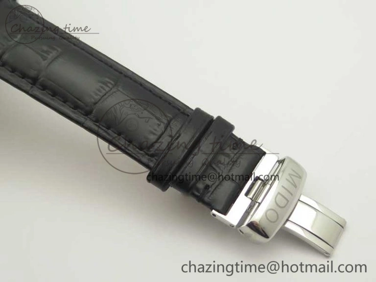 Commander Big Date SS OXF Gray Dial on Black Leather Strap A2824