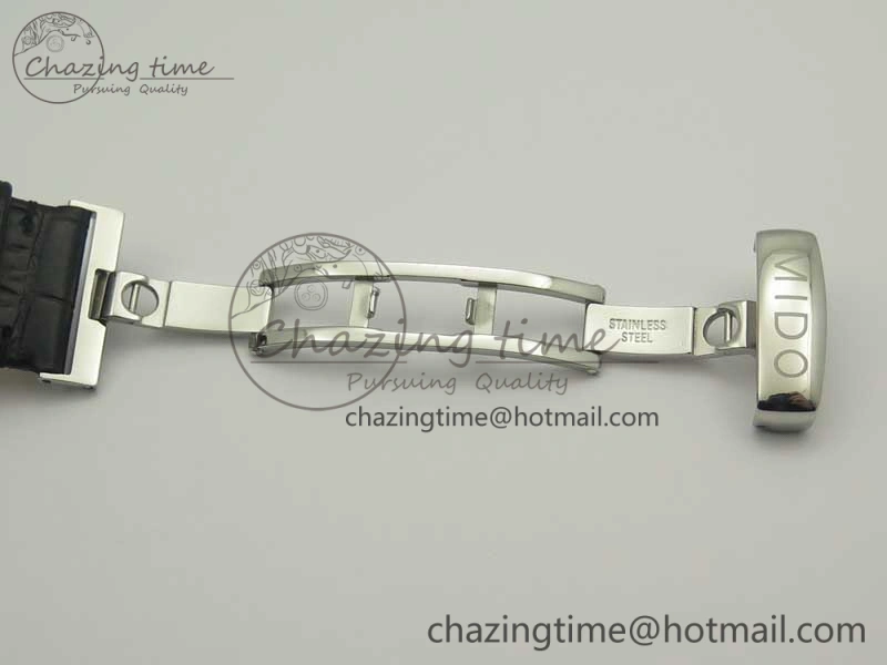 Commander Big Date SS OXF Gray Dial on Black Leather Strap A2824