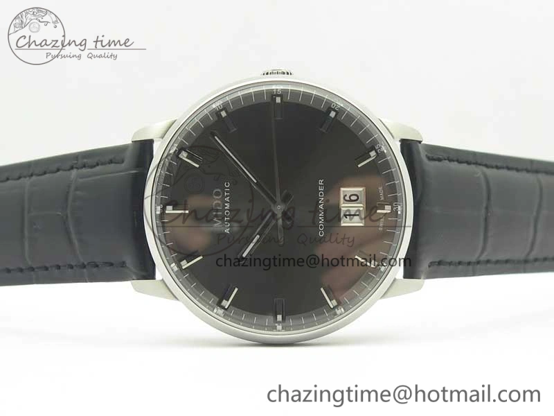 Commander Big Date SS OXF Gray Dial on Black Leather Strap A2824