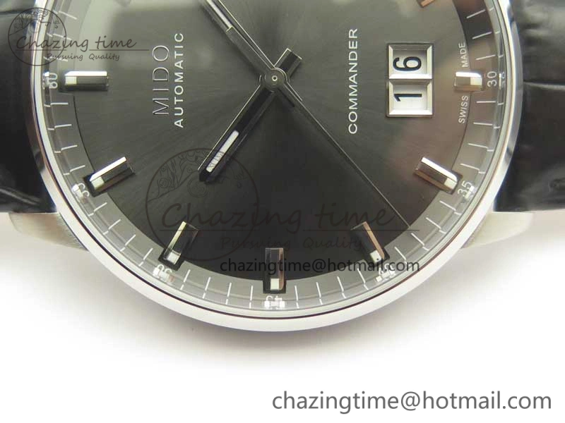 Commander Big Date SS OXF Gray Dial on Black Leather Strap A2824