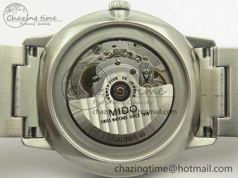 Commander Big Date SS OXF Gray Dial on SS Bracelet A2824
