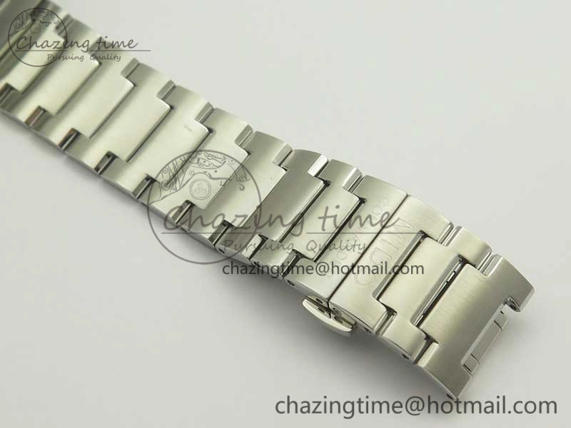 Commander Big Date SS OXF Gray Dial on SS Bracelet A2824