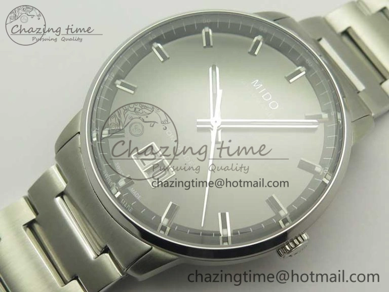 Commander Big Date SS OXF Gray Dial on SS Bracelet A2824
