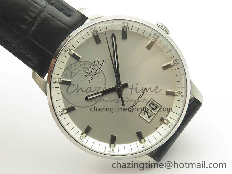 Commander Big Date SS OXF White Dial on Black Leather Strap A2824