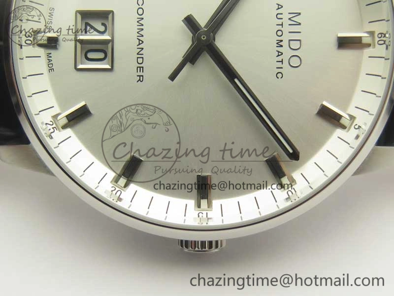 Commander Big Date SS OXF White Dial on Black Leather Strap A2824