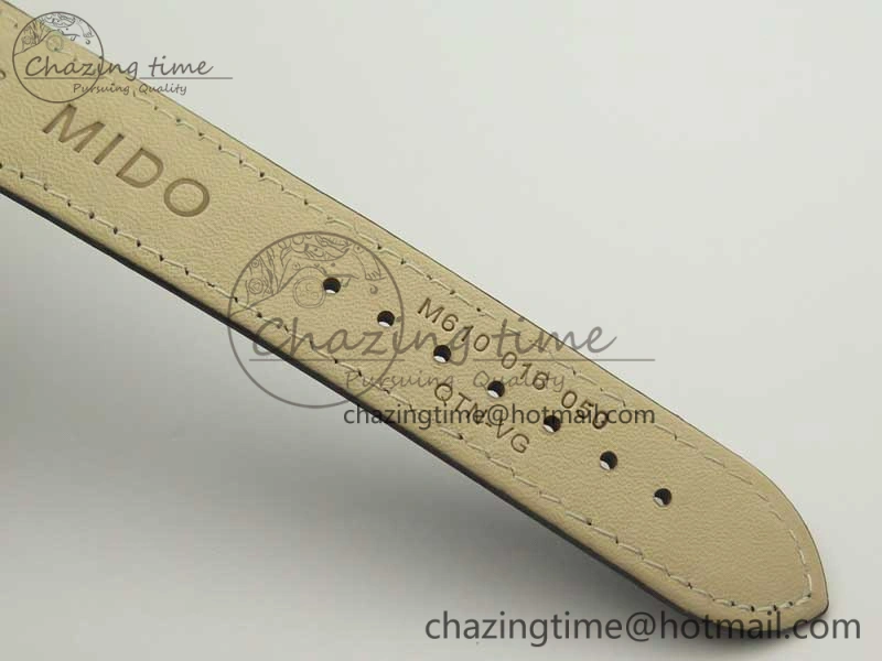 Commander Big Date SS OXF White Dial on Black Leather Strap A2824