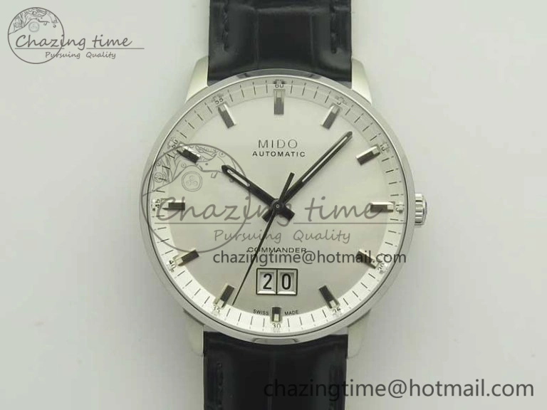 Commander Big Date SS RG OXF White Dial on SS RG Bracelet A2824