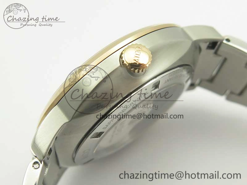 Commander Big Date SS RG OXF White Dial on SS RG Bracelet A2824