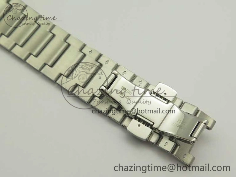 Commander Big Date SS RG OXF White Dial on SS RG Bracelet A2824
