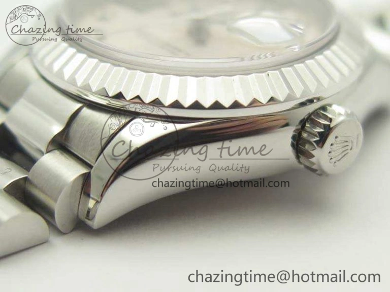DateJust 28mm SS BP Maker Best Edition Silver Diam XL Dial On SS Bracelet ETA2671
