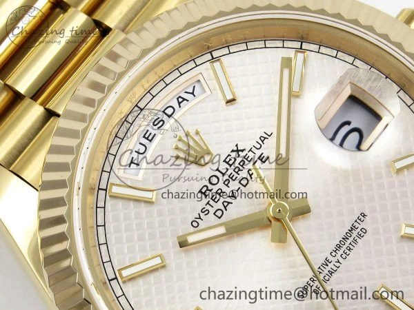 Day Date 40 YG JDF Gain Weight 904L Steel Silver Textured Stick Dial on President Bracelet VR3255 V3