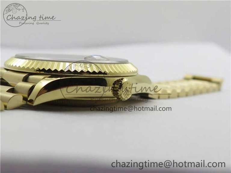 Day-Date 40mm 228239 BP New Dial Version 904 YG Silver Roman Markers Dial on SS President Bracelet A2836