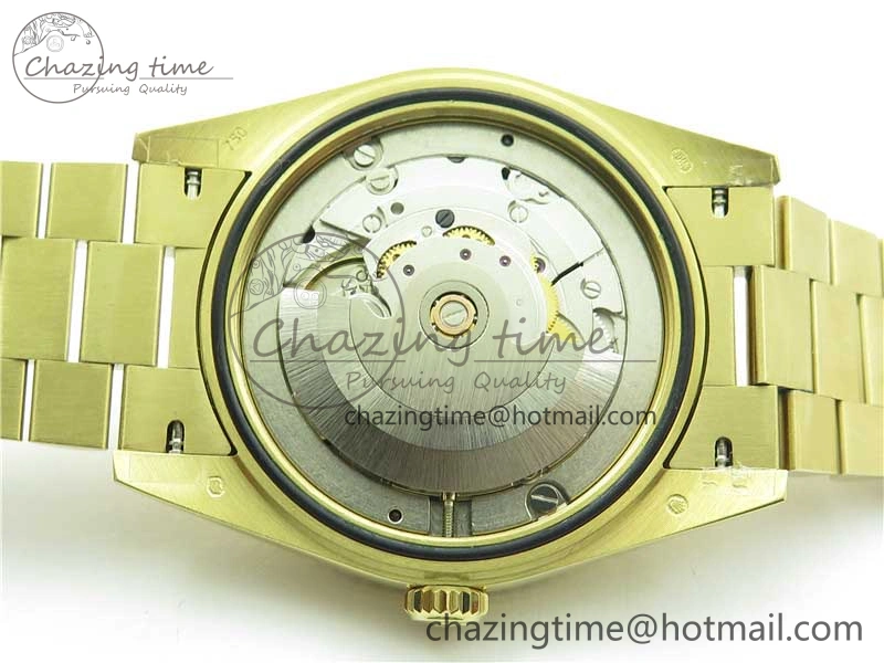 Day-Date 40mm 228239 BP New Dial Version 904 YG Silver Roman Markers Dial on SS President Bracelet A2836