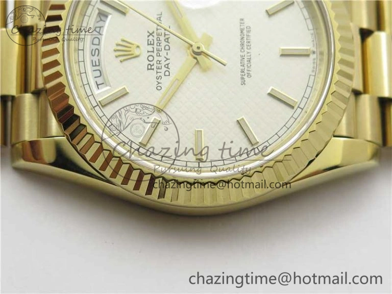 Day-Date 40mm 228239 BP New Dial Version 904 YG Silver Textured Dial on YG President Bracelet A2836