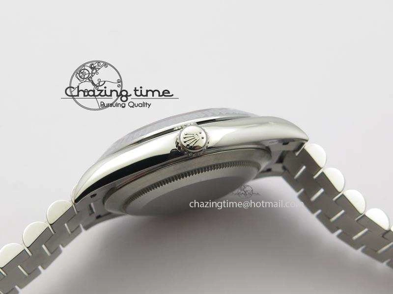 DayDate 40mm BP-Maker 228206 SS Blue Roman Dial (Fluted Bezel) On SS Bracelet ETA2836