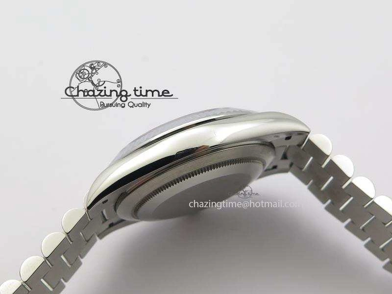 DayDate 40mm BP-Maker 228206 SS Blue Roman Dial (Fluted Bezel) On SS Bracelet ETA2836