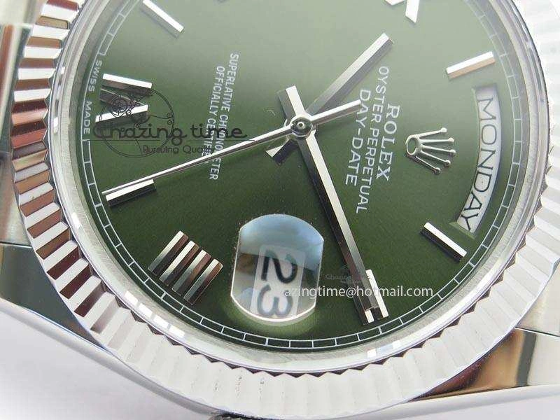 DayDate 40mm BP-Maker 228206 SS Green Roman Dial (Fluted Bezel) On SS Bracelet ETA2836