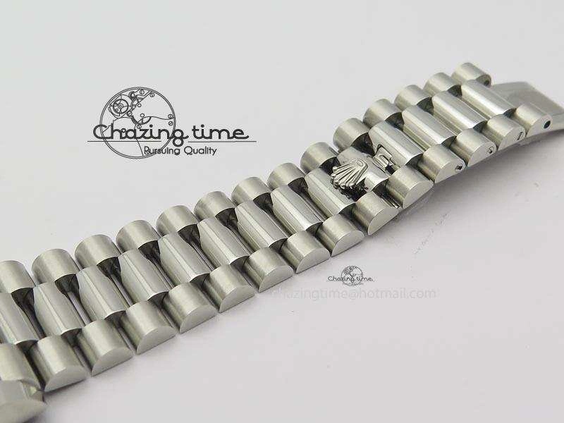 DayDate 40mm BP-Maker 228206 SS Ice Blue Roman Dial (Smooth Bezel) On SS Bracelet ETA2836