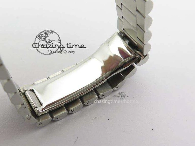 DayDate 40mm BP-Maker 228206 SS Ice Blue Roman Dial (Smooth Bezel) On SS Bracelet ETA2836
