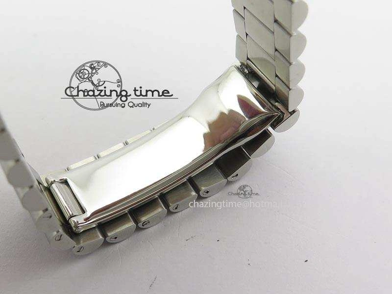 DayDate 40mm BP-Maker 228206 SS Ice Blue Roman Dial (Smooth Bezel) On SS Bracelet ETA2836