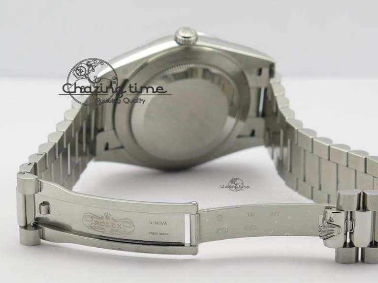 DayDate 40mm BP-Maker 228206 SS Ice Blue Roman Dial (Smooth Bezel) On SS Bracelet ETA2836