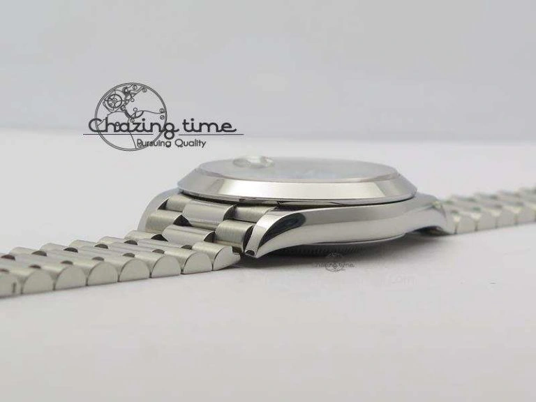 DayDate 40mm BP-Maker 228206 SS Ice Blue Roman Dial (Smooth Bezel) On SS Bracelet ETA2836