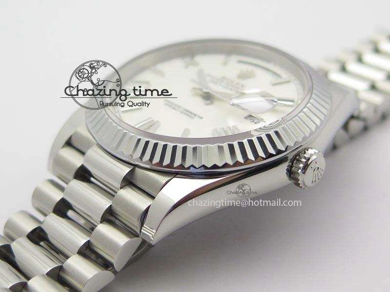 DayDate 40mm BP-Maker 228206 SS White Roman Dial (Fluted Bezel) On SS Bracelet ETA2836