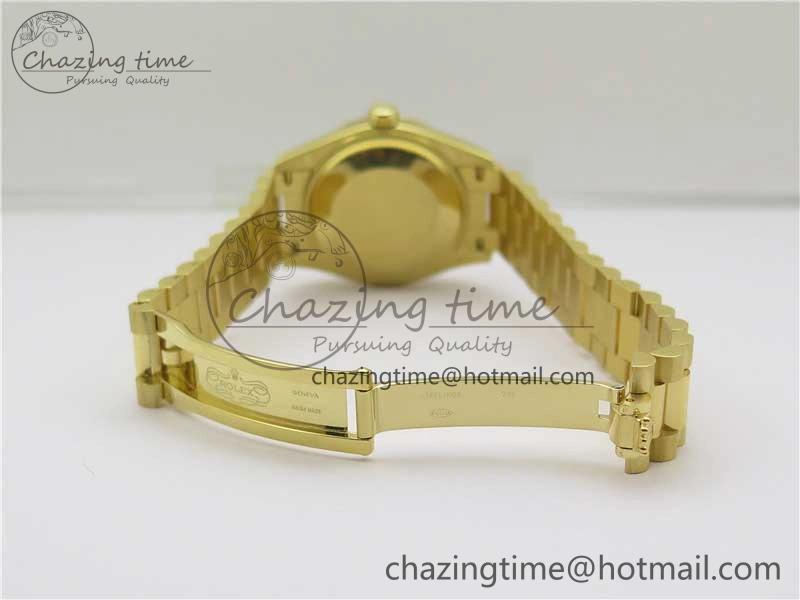 Daydate 278288 31mm YG EWF Best Edition Green Malachite Dial Crystal Markers on YG President Bracelet ETA2688