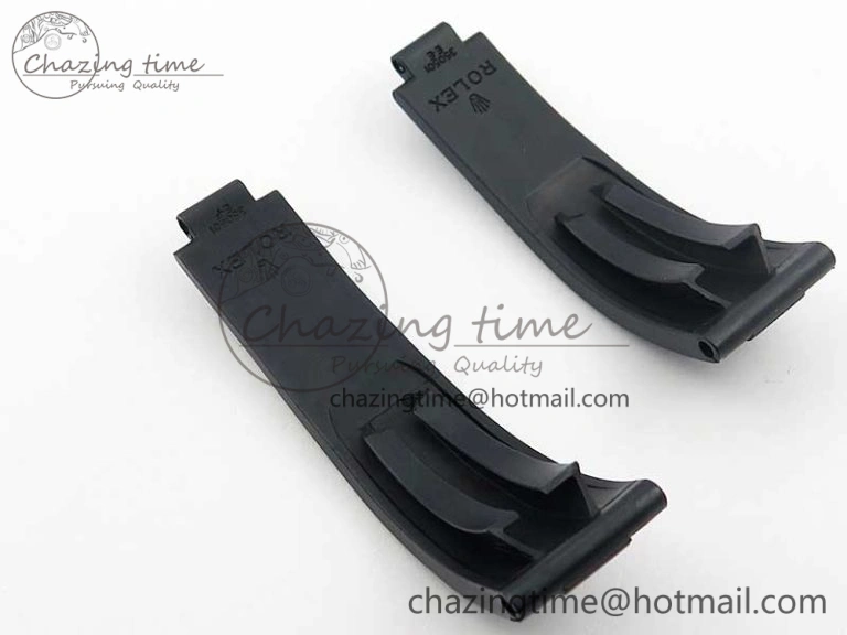 Daytona 116518 Noob 1:1 Best Edition YG Plated 904L SS Case Black Dial on Black Rubber Strap SA4130 V3 (Free Extra Strap)