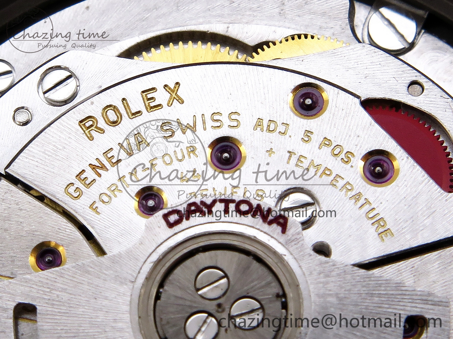 Daytona AET White Ceramic Case and Bracelet Avocado Green Dial SA4130 V2