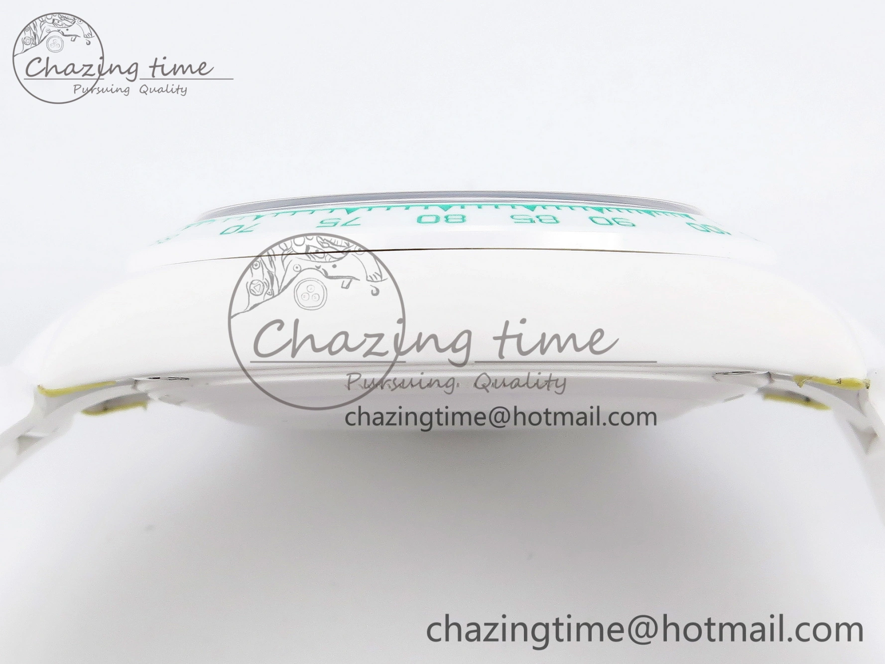 Daytona AET White Ceramic Case and Bracelet Avocado Green Dial SA4130 V2