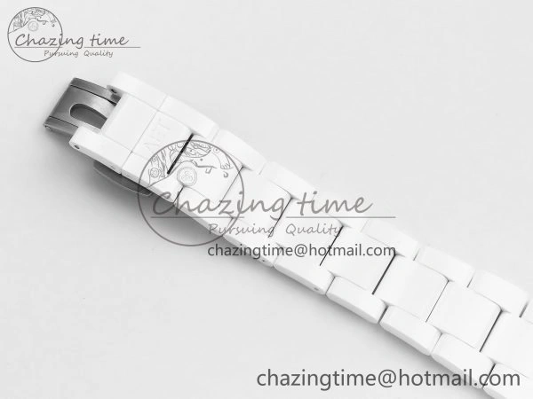 Daytona AET White Solid Ceramic Case and Bracelet Avocado Green Dial ZF 1:1 Best Edition SH4130