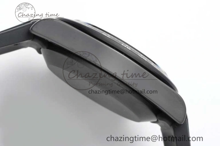 Daytona Black Ceramic 5GF Best Edition Black Diamonds Dial Black Pusher on Black Rubber Strap A7750