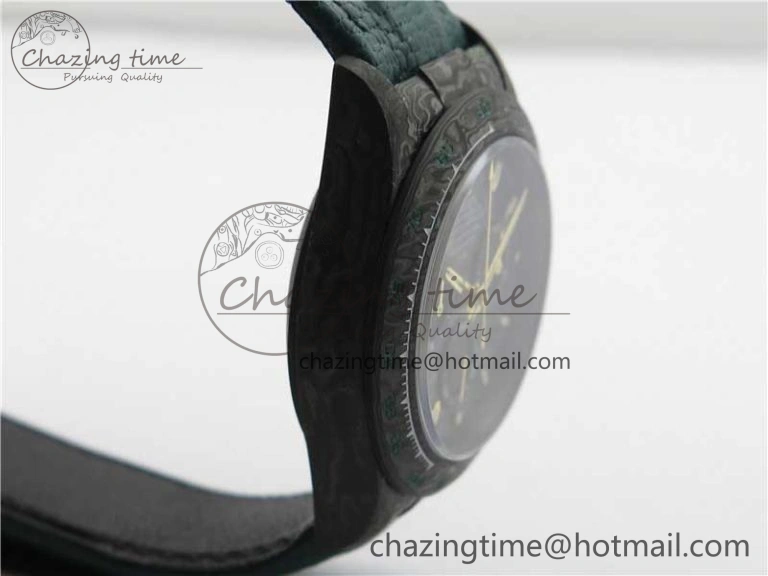 Daytona DIW Carbon OMF Best Edition Carbon Black Dial on Green Nylon Strap A4130