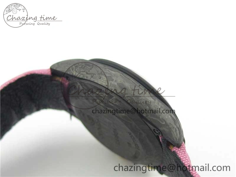 Daytona DIW Carbon V2 WWF Best Edition Black Pink Dial On Pink Nylon Strap A7750