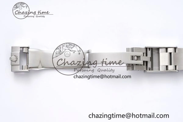 Daytona Montoya SONIC Best Edition Carbon Bezel Skeleton Dial on SS Oyster Bracelet SA4130