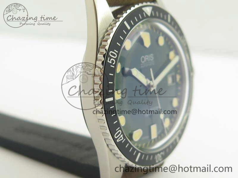 Divers 7720 SS ZZF 1:1 Best Edition Green Dial On Brown Leather Strap A2836