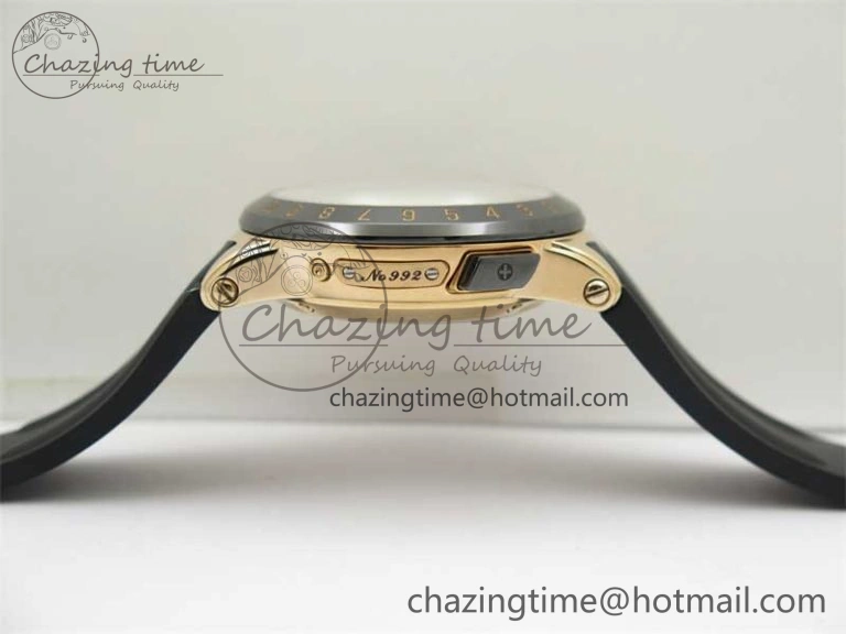 Executive El Toro RG 3EF 1:1 Best Edition Silver Dial on Black Rubber Strap Asian UN-32
