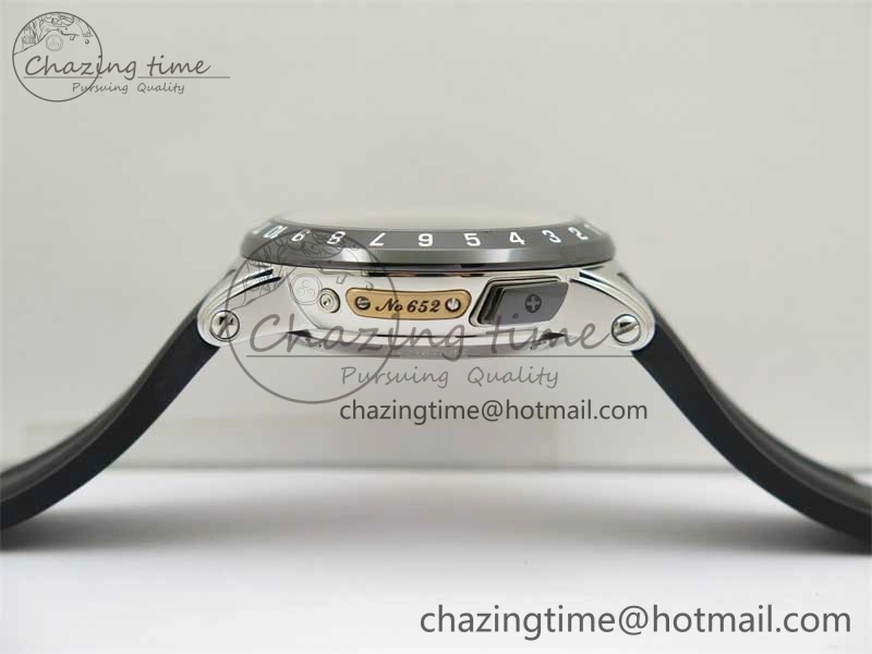 Executive El Toro SS 3EF 1:1 Best Edition Black Dial on Black Rubber Strap Asian UN-32