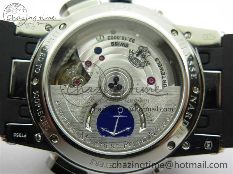 Executive El Toro SS 3EF 1:1 Best Edition Black Dial on Black Rubber Strap Asian UN-32